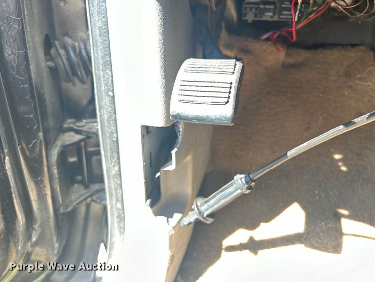 image for item NB9349 1996 Chevrolet C1500 Ext. Cab pickup truck