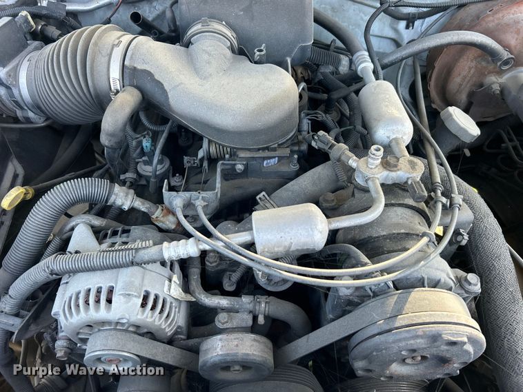 image for item NB9349 1996 Chevrolet C1500 Ext. Cab pickup truck