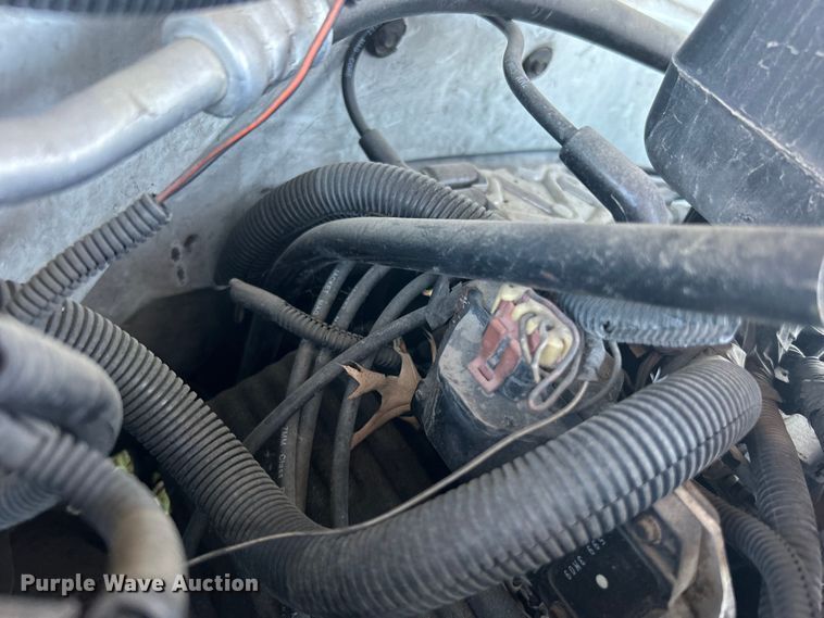 image for item NB9349 1996 Chevrolet C1500 Ext. Cab pickup truck