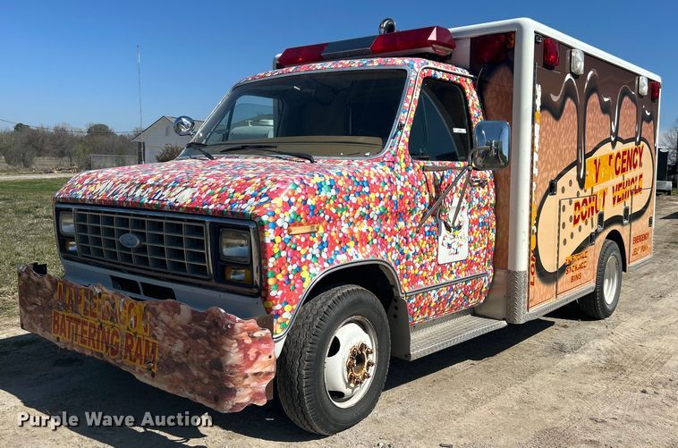 image for item NB9350 1984 Ford E350 delivery truck