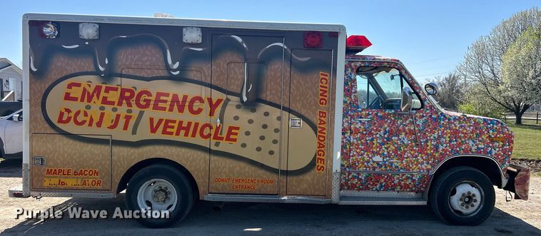 image for item NB9350 1984 Ford E350 delivery truck