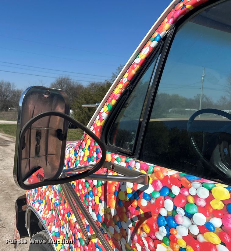 image for item NB9350 1984 Ford E350 delivery truck