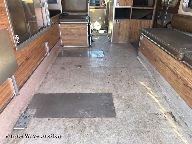 image for item NB9350 1984 Ford E350 delivery truck