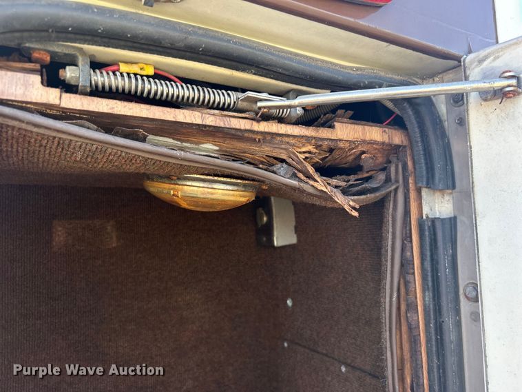 image for item NB9350 1984 Ford E350 delivery truck