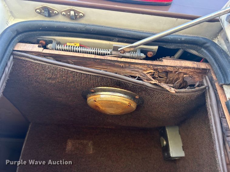 image for item NB9350 1984 Ford E350 delivery truck