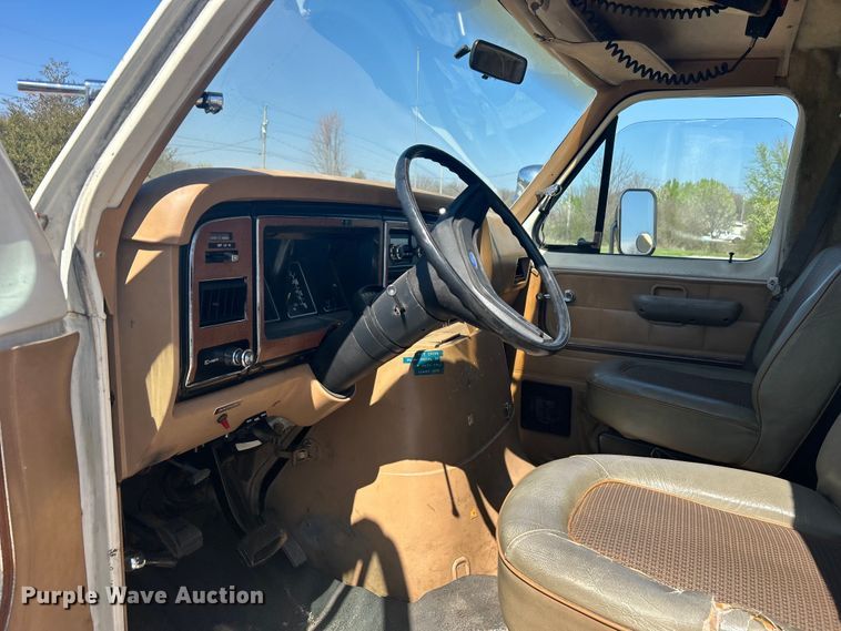 image for item NB9350 1984 Ford E350 delivery truck