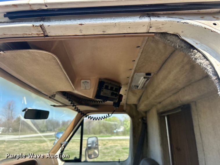 image for item NB9350 1984 Ford E350 delivery truck