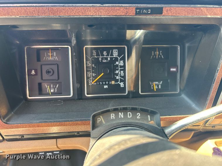 image for item NB9350 1984 Ford E350 delivery truck