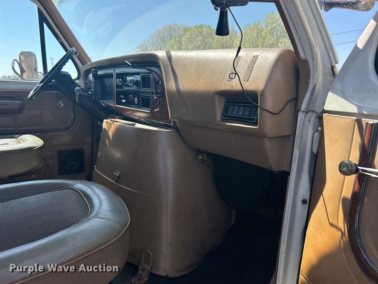 image for item NB9350 1984 Ford E350 delivery truck