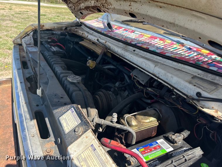 image for item NB9350 1984 Ford E350 delivery truck