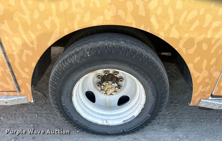 image for item NB9350 1984 Ford E350 delivery truck