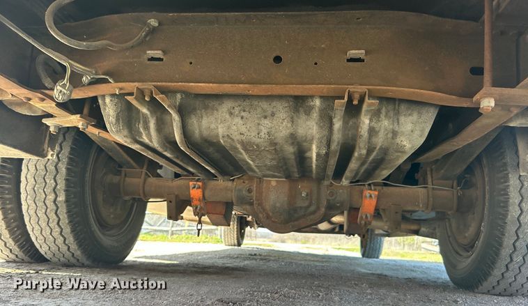 image for item NB9350 1984 Ford E350 delivery truck