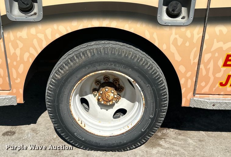 image for item NB9350 1984 Ford E350 delivery truck