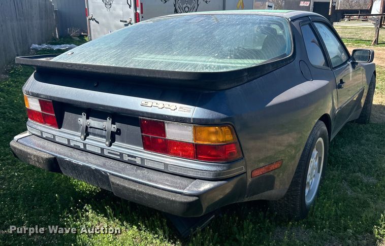 image for item NB9351 1987 Porsche 944 