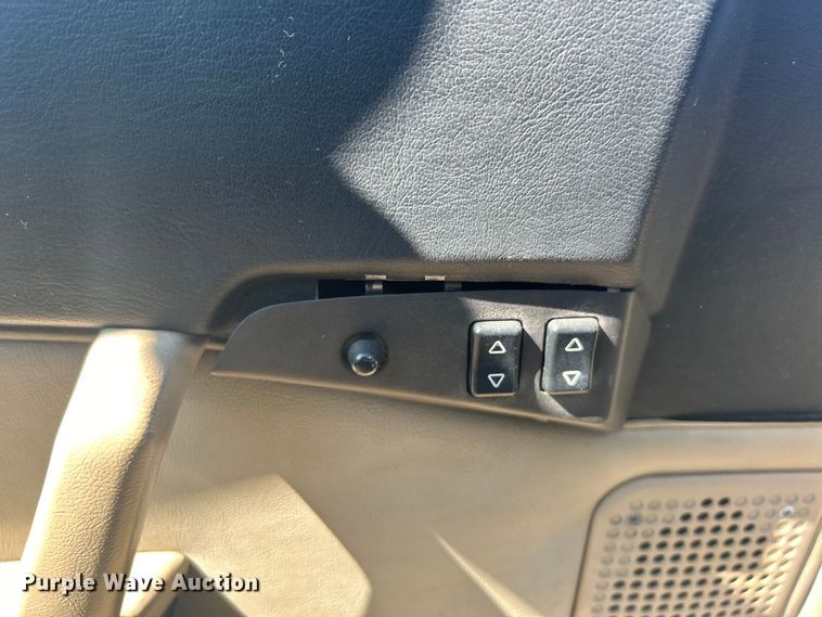 image for item NB9351 1987 Porsche 944 