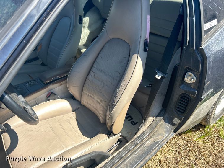 image for item NB9351 1987 Porsche 944 