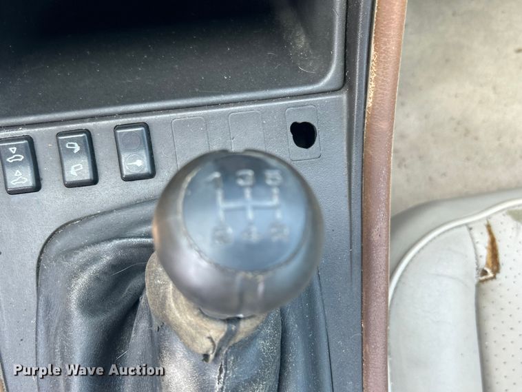 image for item NB9351 1987 Porsche 944 