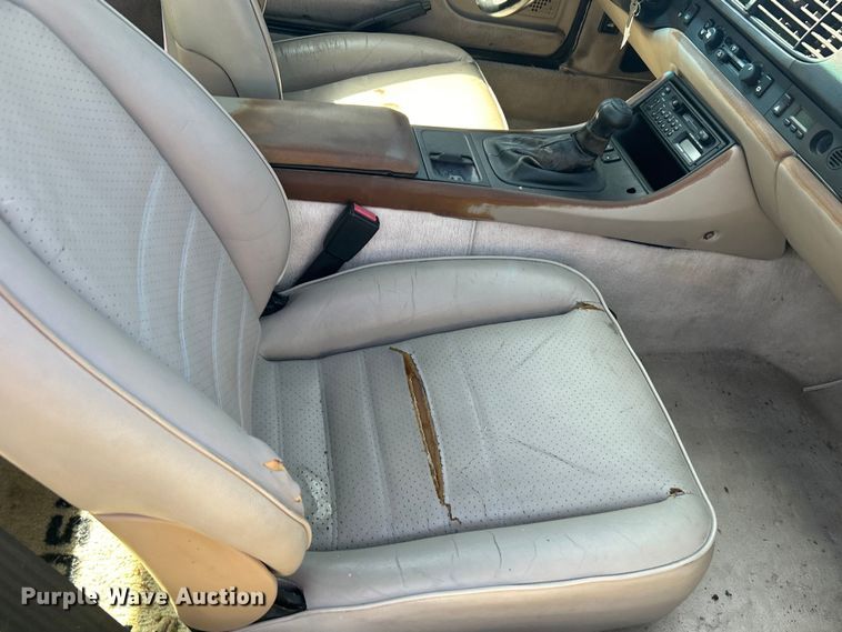 image for item NB9351 1987 Porsche 944 