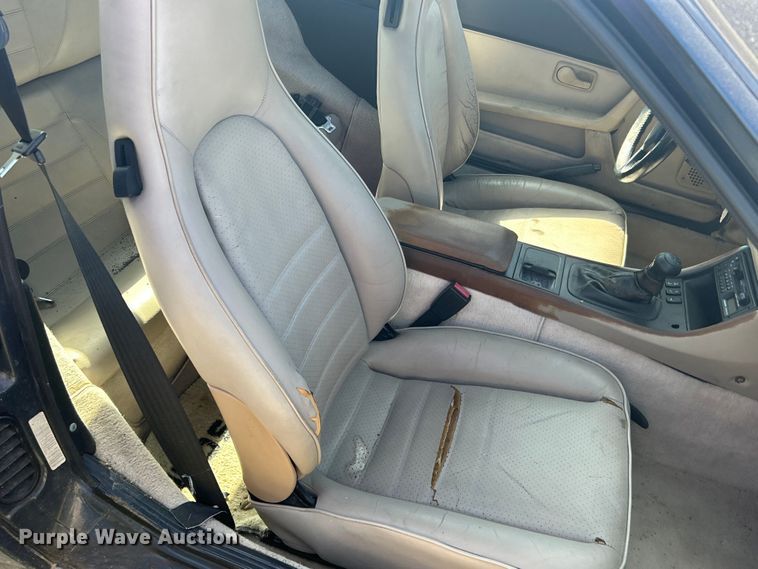 image for item NB9351 1987 Porsche 944 