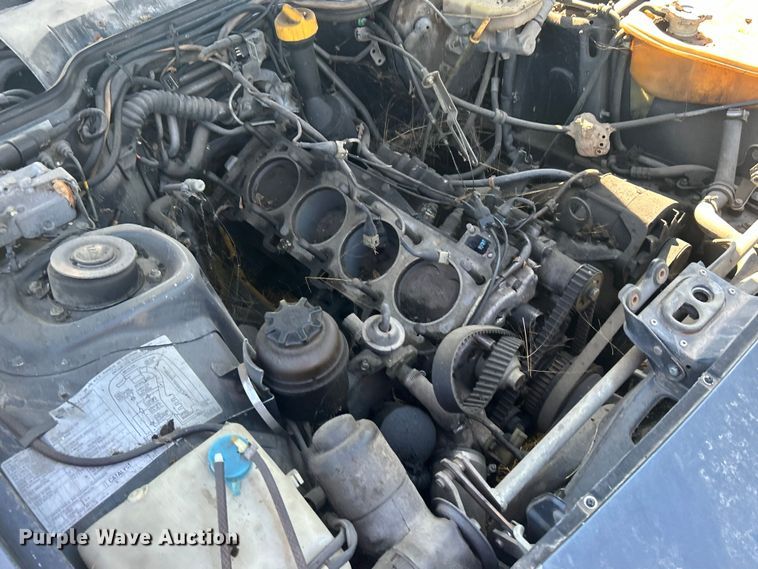 image for item NB9351 1987 Porsche 944 