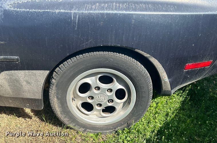 image for item NB9351 1987 Porsche 944 