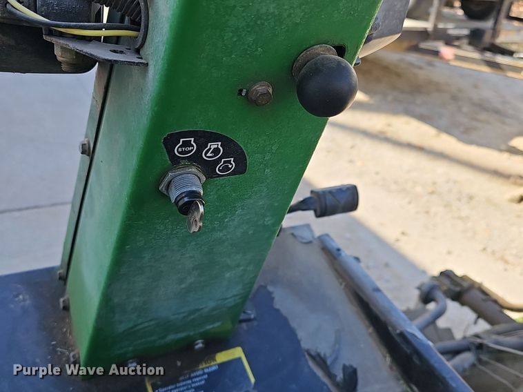 image for item NE9539 John Deere  3215B reel mower