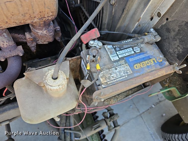 image for item NE9539 John Deere  3215B reel mower