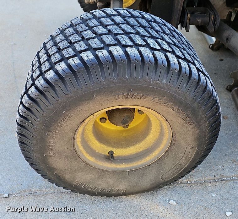 image for item NE9539 John Deere  3215B reel mower