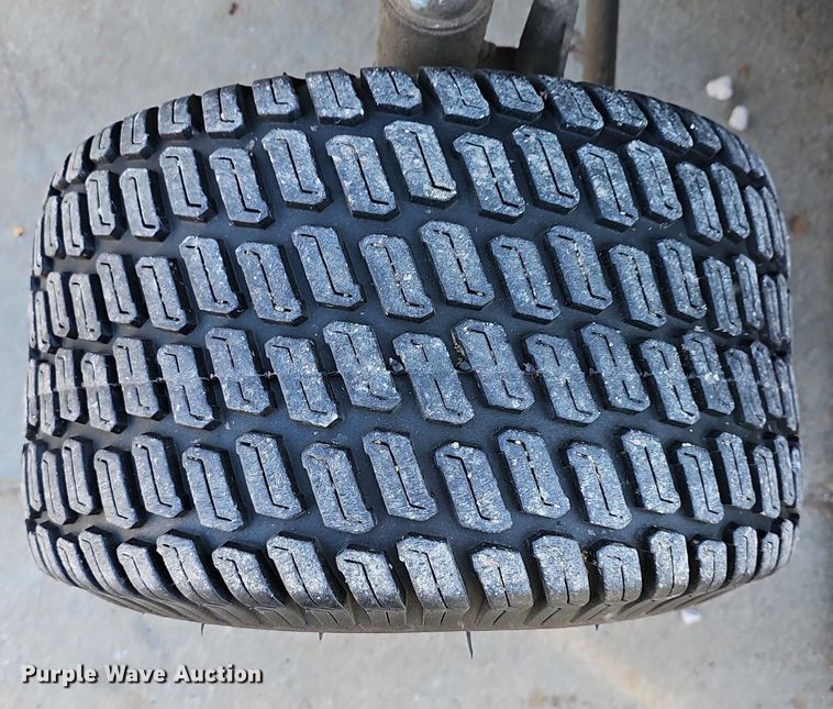 image for item NE9539 John Deere  3215B reel mower