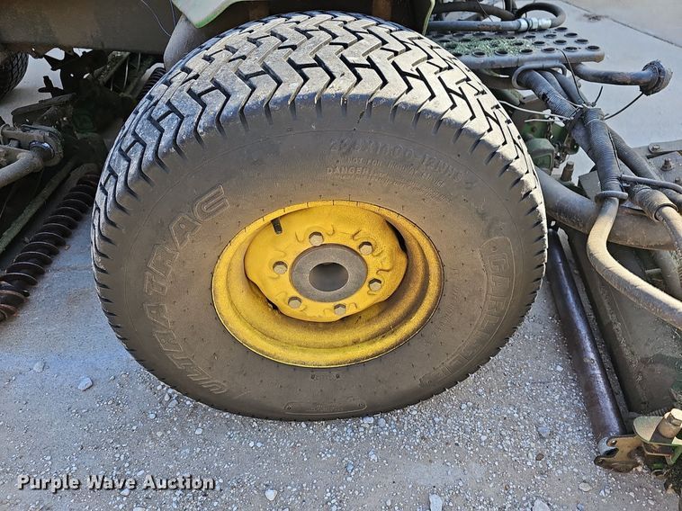 image for item NE9539 John Deere  3215B reel mower