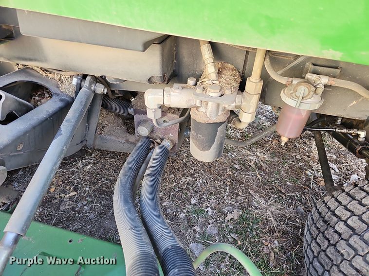 image for item NE9541 2007 John Deere 1600 series II lawn mower