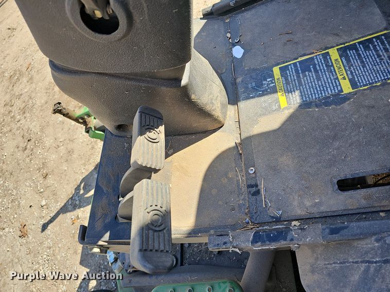 image for item NE9541 2007 John Deere 1600 series II lawn mower