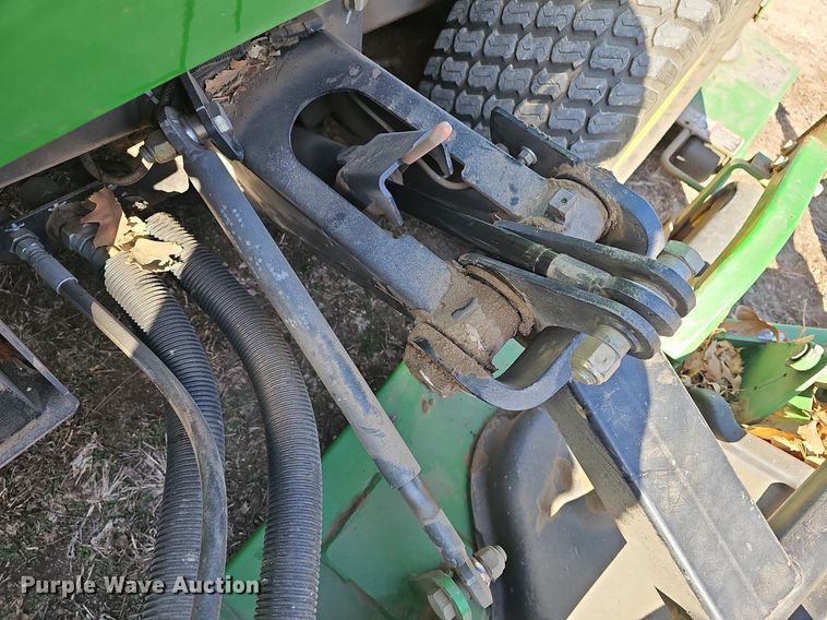 image for item NE9541 2007 John Deere 1600 series II lawn mower