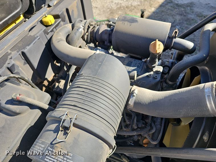 image for item NE9541 2007 John Deere 1600 series II lawn mower