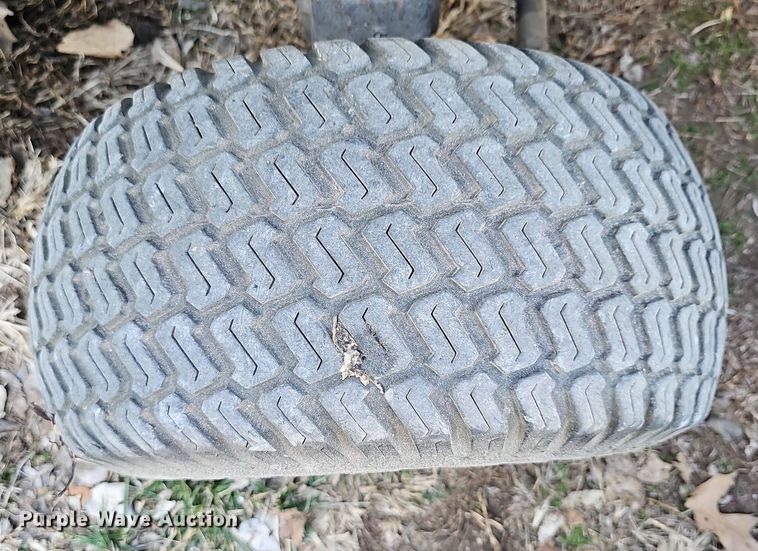 image for item NE9541 2007 John Deere 1600 series II lawn mower