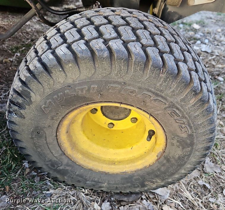 image for item NE9541 2007 John Deere 1600 series II lawn mower