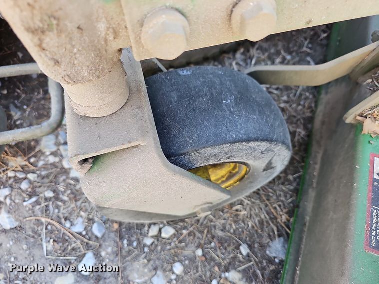 image for item NE9541 2007 John Deere 1600 series II lawn mower