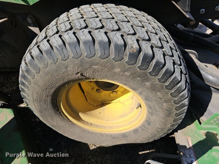 image for item NE9541 2007 John Deere 1600 series II lawn mower