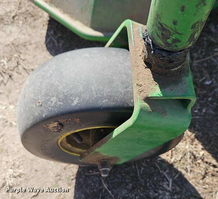 image for item NE9541 2007 John Deere 1600 series II lawn mower