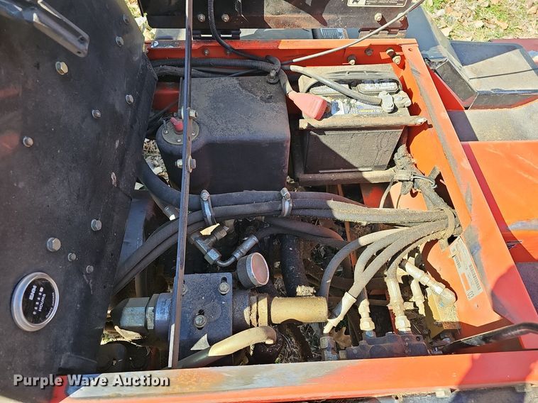 image for item NE9542 Jacobsen Turf Cat lawn mower