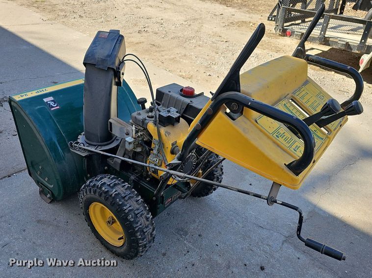 image for item NE9543 Yardman 404 snow blower