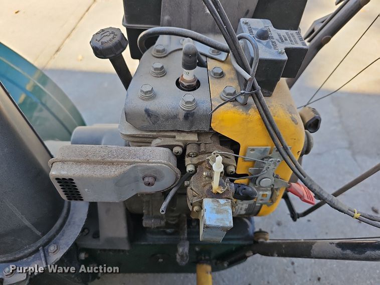 image for item NE9543 Yardman 404 snow blower