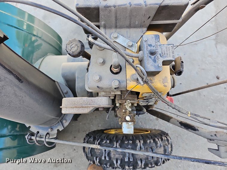 image for item NE9543 Yardman 404 snow blower