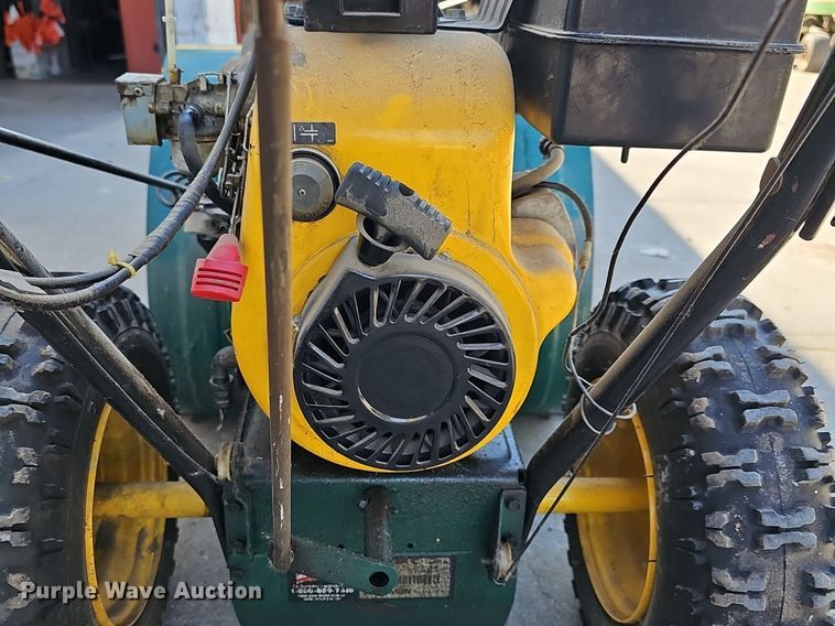 image for item NE9543 Yardman 404 snow blower