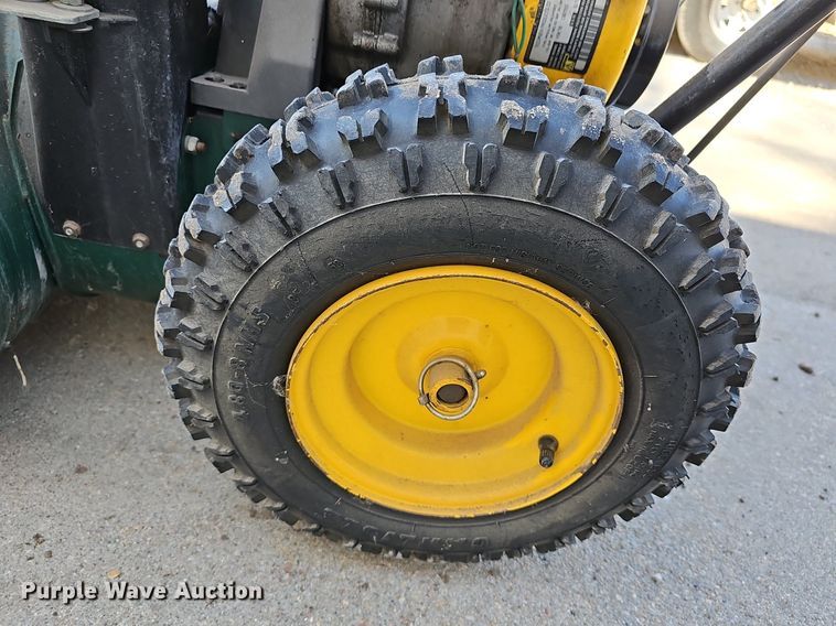 image for item NE9543 Yardman 404 snow blower