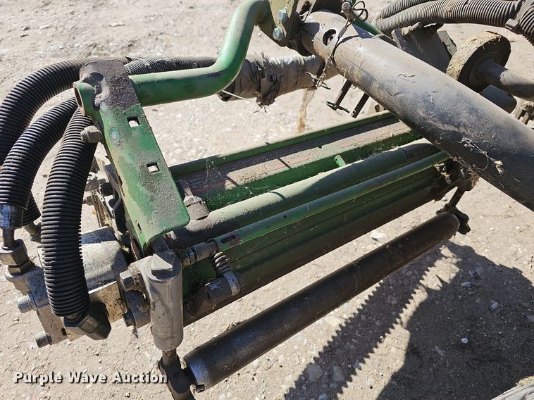 image for item NE9544 2010 John Deere 7500 Precision Cut reel mower