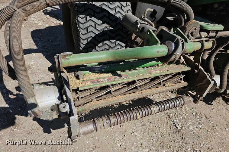 image for item NE9544 2010 John Deere 7500 Precision Cut reel mower