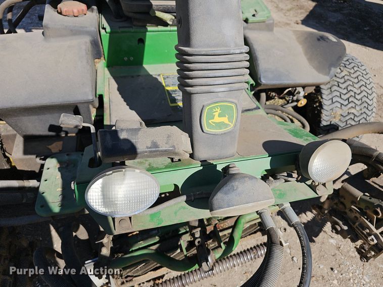 image for item NE9544 2010 John Deere 7500 Precision Cut reel mower