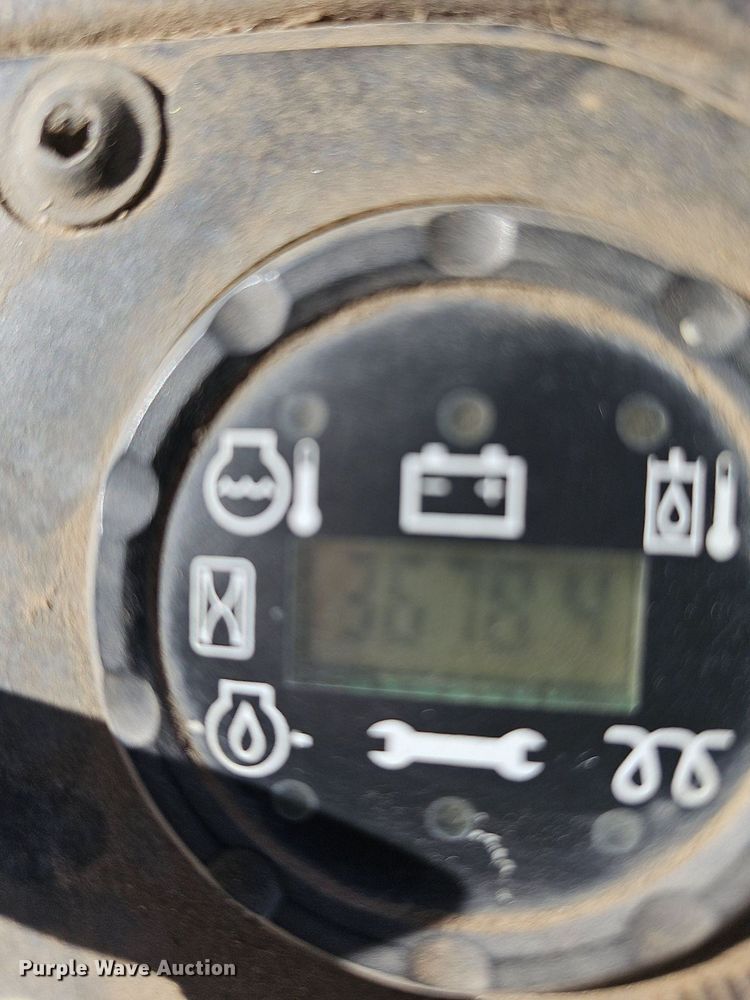 image for item NE9544 2010 John Deere 7500 Precision Cut reel mower