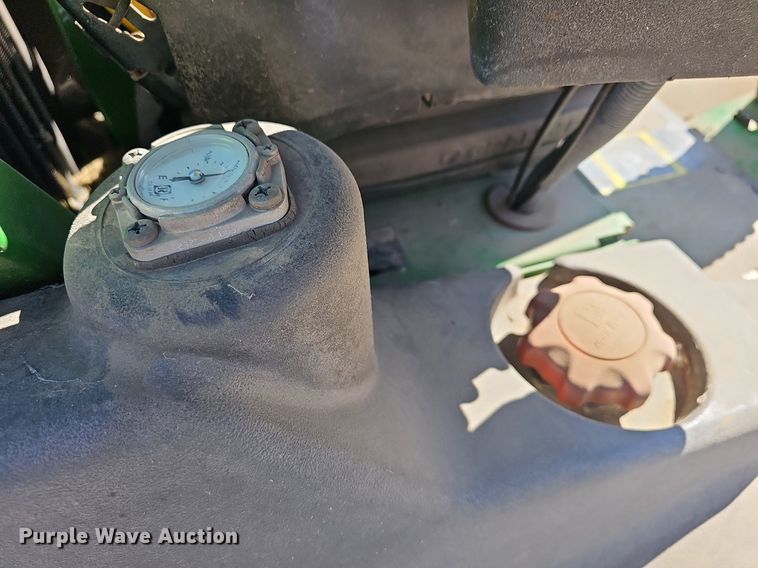 image for item NE9544 2010 John Deere 7500 Precision Cut reel mower